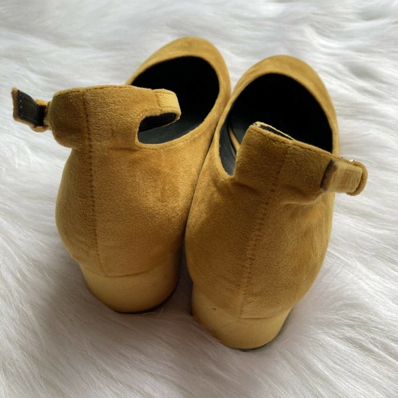 Forever 21 Block Heels Velvet Yellow Mustard Sz 7 - Picture 3 of 8